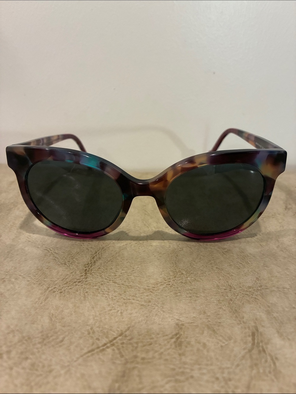Multicolor Cat-Eye Women's Sunglasses - Pink/Blue Tortoiseshell